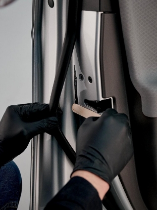 Picture of 8011 3M Weatherstripe Adhesive