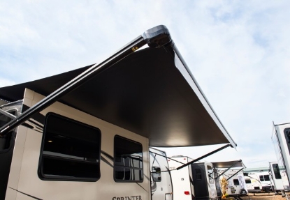 Picture of V000313884 Lippert Components Awning
