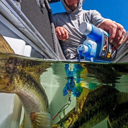 Picture of U216FW T-H Marine Livewell/ Baitwell Treatment Solution